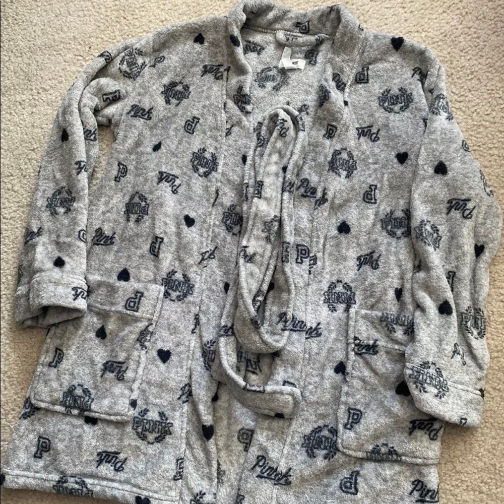 VIctoria’s Secret PINK Sleepwear Bath Robe Cozzy Teddy Gray Size XS